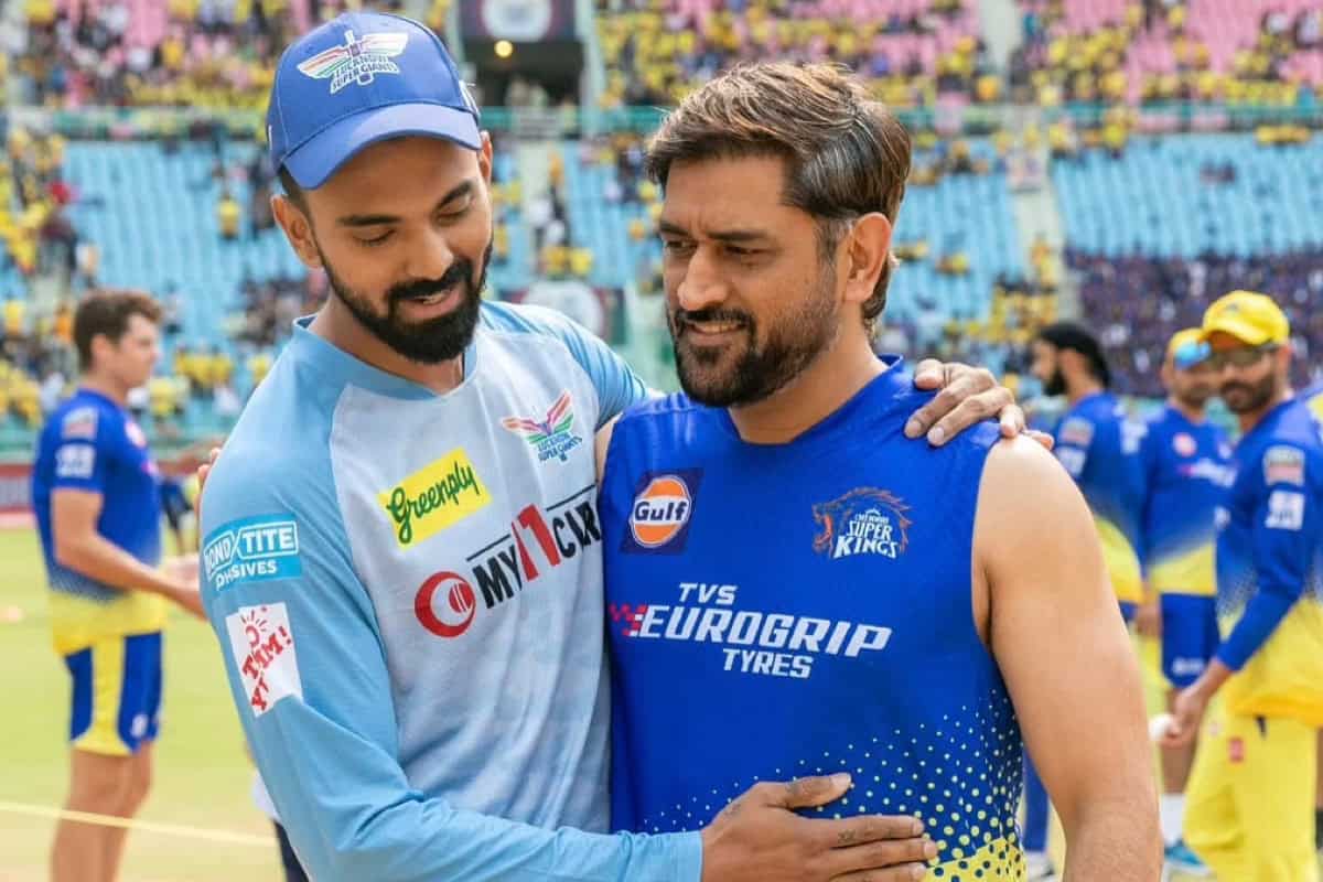 KL Rahul with MS Dhoni